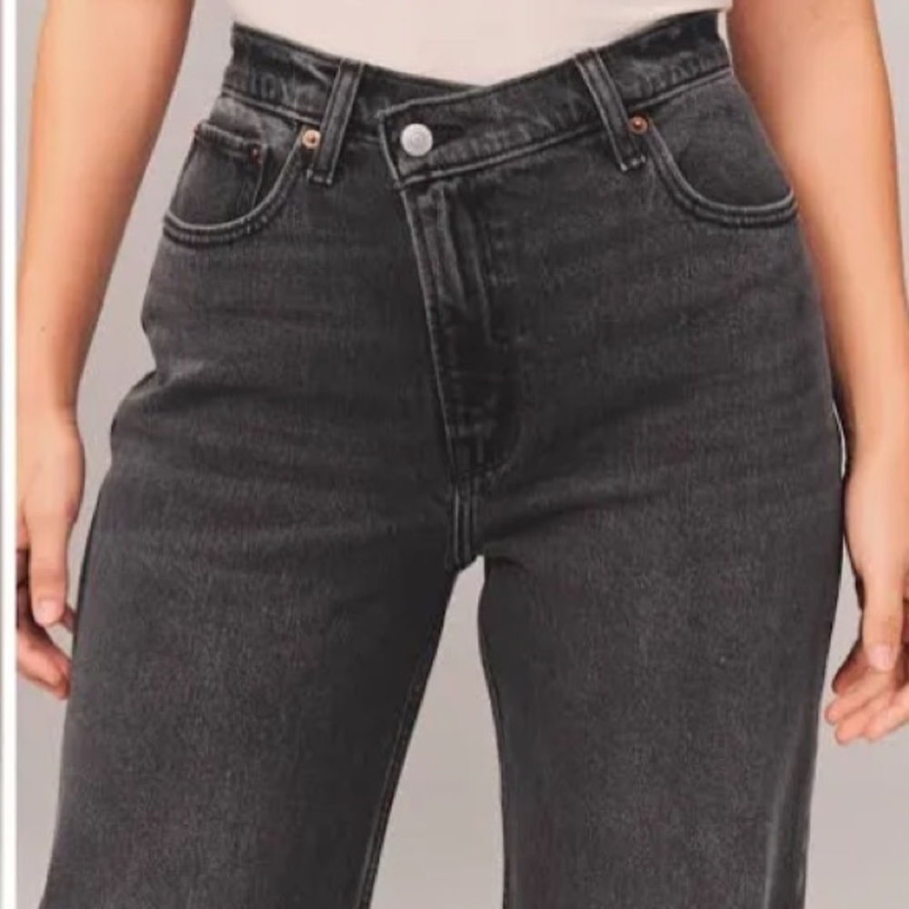 90s slim straight ultra high rise Abercrombie jeans
